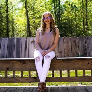 Meet your Posher, Savannah